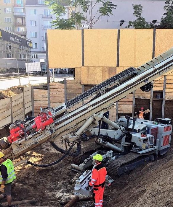 Práce na staveništi